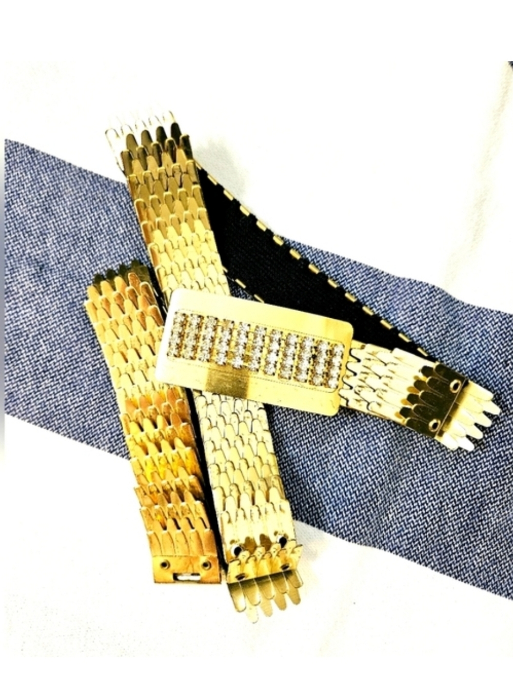 Vintage 70s gold metallic fishscale elastic belt with rhinestone buckle